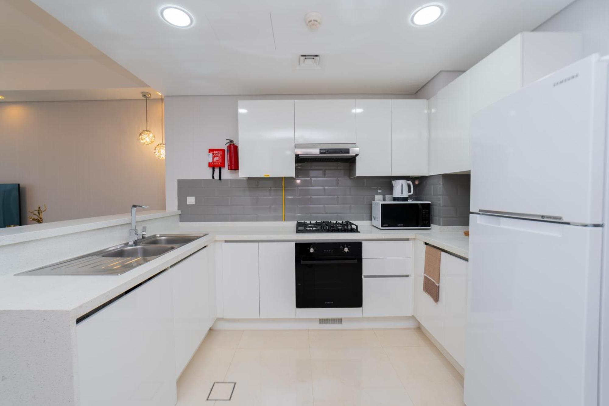 Apartment Kasco Homes Waves Tower Business Bay *